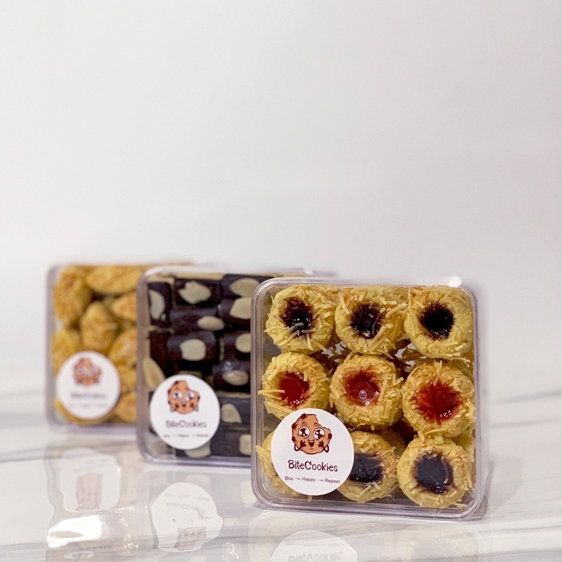 

KUE KERING LEBARAN