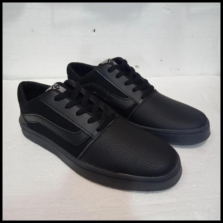 Sepatu Sneakers Kets Pria Wanita Casual Hitam Polos Real Pict