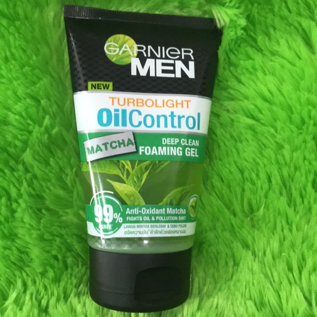 GARNIER MEN TURBOLIGHT OIL CONTROL MATCHA FOAMING GEL 100 Ml