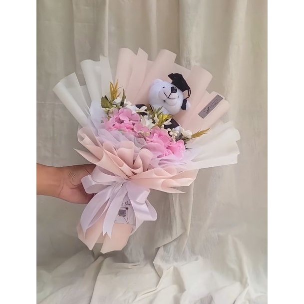

Boucket Boneka & Artificial untuk wisuda