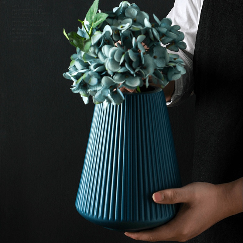 Simple Vertical Striped Small Vase Imitation Ceramic Plastic -White