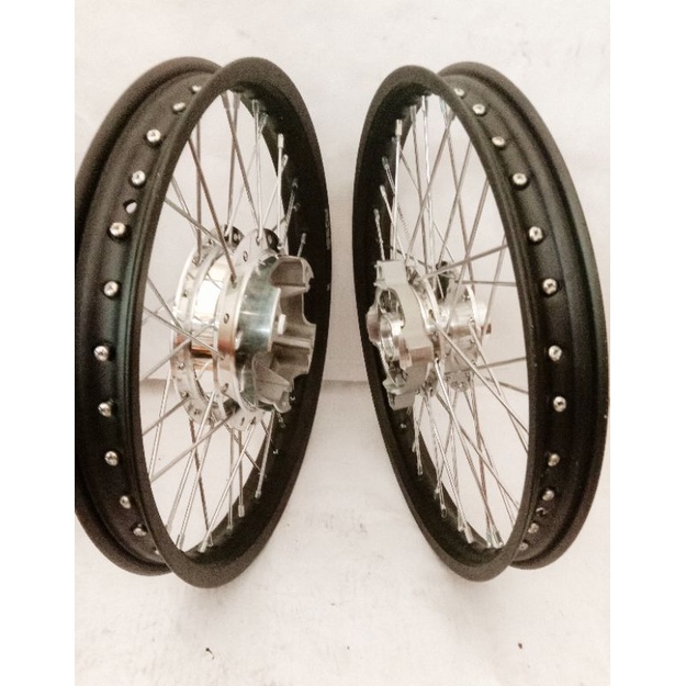 VELG HONDA PCX 150 RING 16/160/160 WARNA HITAM DOP PNP
