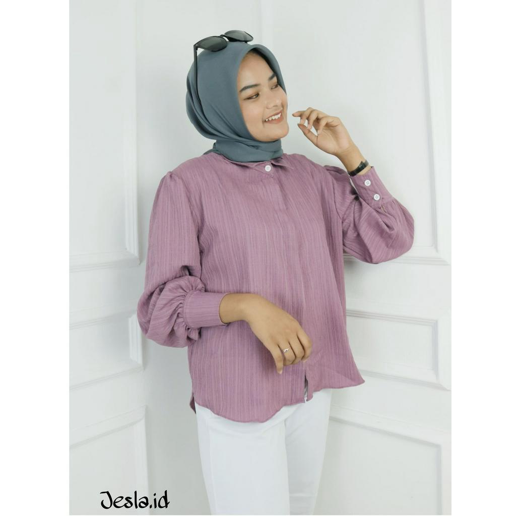 BLOUSE WANITA LUORYN SHIRT BAHAN LADY CRUSH MOTIF POLOS UKURAN M L XL XXL LD 104 -120 CM BLOUSE WANITA  KOREA STYLE LENGAN PANJANG BLOUSE LADYCRUSH LENGAN BALON BAJU KEMEJA WANITA OVERSIZE BAJU WANITA BUSUI KEKINIAN