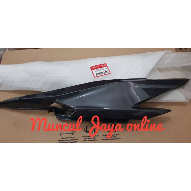 Cover Body Sayap Kiri Hitam Abu Abu Vario 125 Old  83600 KZR 600AFB
