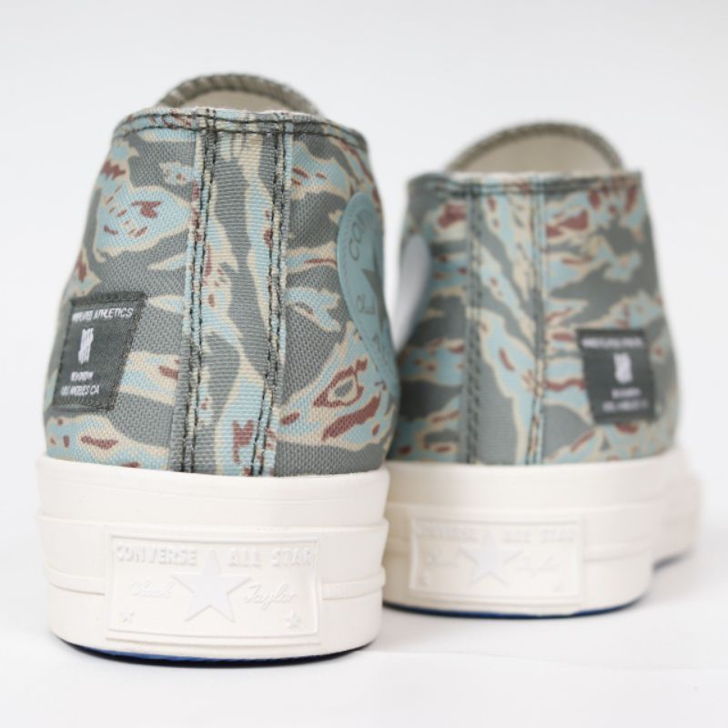 Converse Chuck Taylor 70 Mid X Undefeated