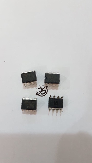 IC LM741 MERK ST ( 1 BUAH) LM741CN LM741 LM741 CN ST