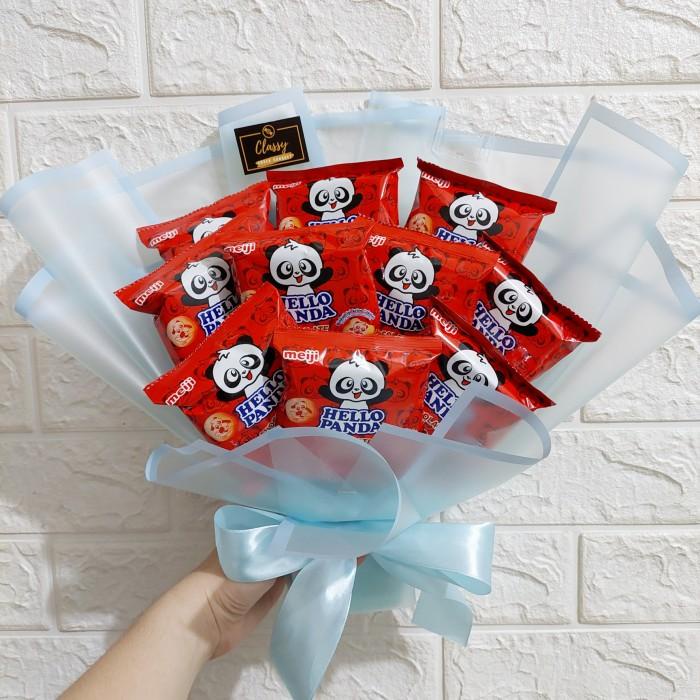 

Snack Bouquet Hello Panda / Bucket Buket Bunga Biskuit Jajan / Kado Best Seller