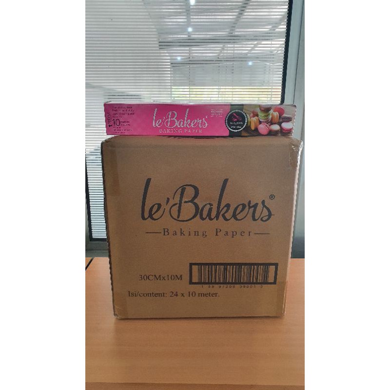 

Le Bakers Baking Paper 30cmx10m (1 Dus isi 24 pcs)