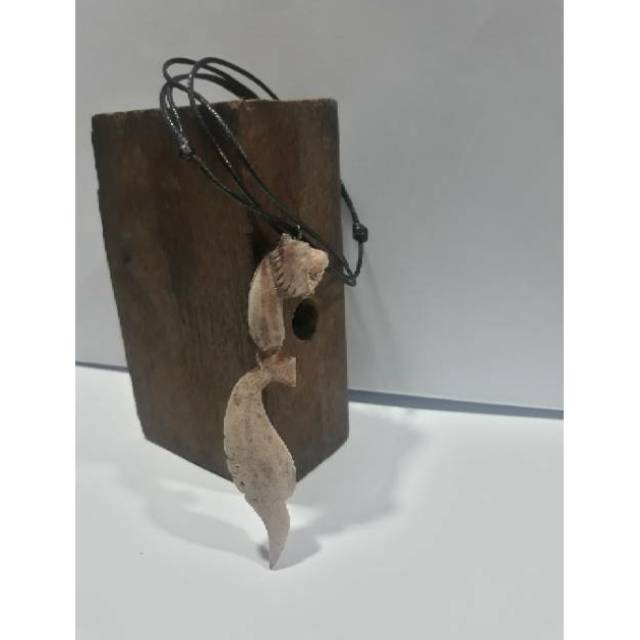Kalung kujang kayu kaboa sancang PATILASAN PRABU SILIWANGI GARUT