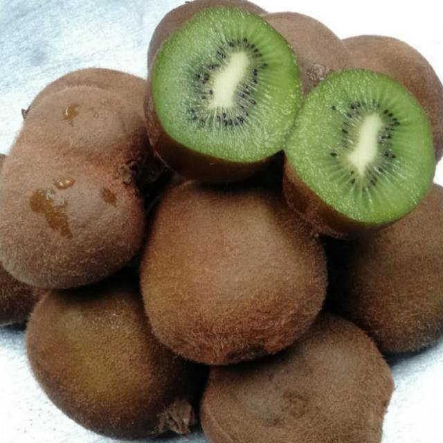

Buah kiwi berat 1 kg