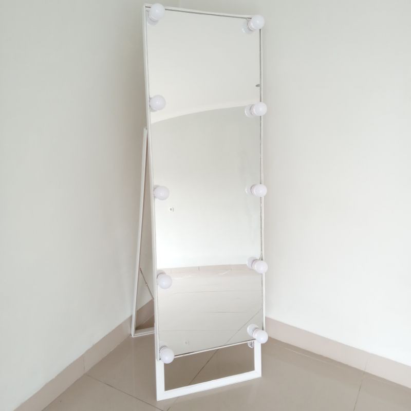 Standing Mirror Pake Lampu Cantik 3 Warna