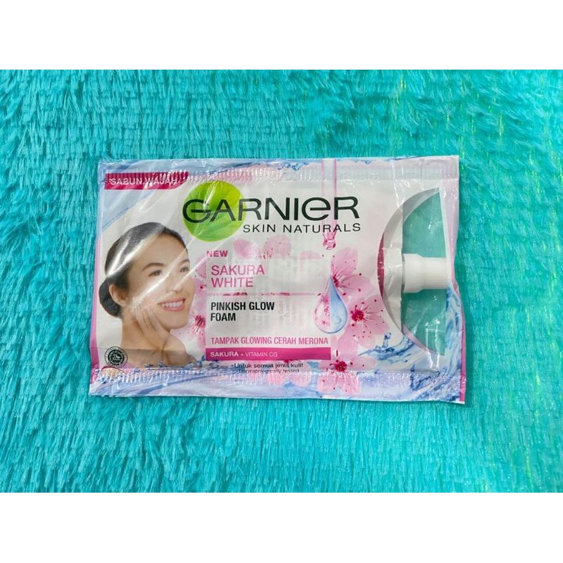 GARNIER SAKURA GLOW HYALURON FOAM SACHET