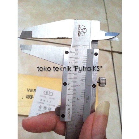 

Jangka Sorong / Sigmat / Vernier Caliper 0-150mm TRICLE BRAND