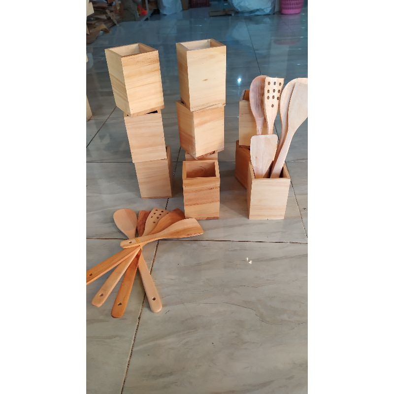 Sutil Set Mahoni isi 5 pcs + Tempat