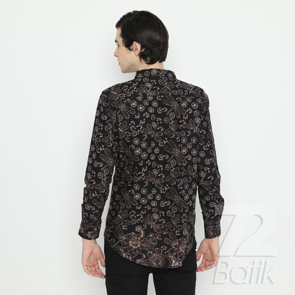 KEMEJA BATIK PRIA Lengan Panjang Slimfit Slim Fit Premium Motif Capung Warna Hitam 725295 Cap 72 - Baju Kemeja Atasan Pakaian Setelan Batik Pria Cowok Laki Laki Remaja Keluarga Kantor Lengan Panjang Modern Slimfit Slim Fit Premium Kekinian