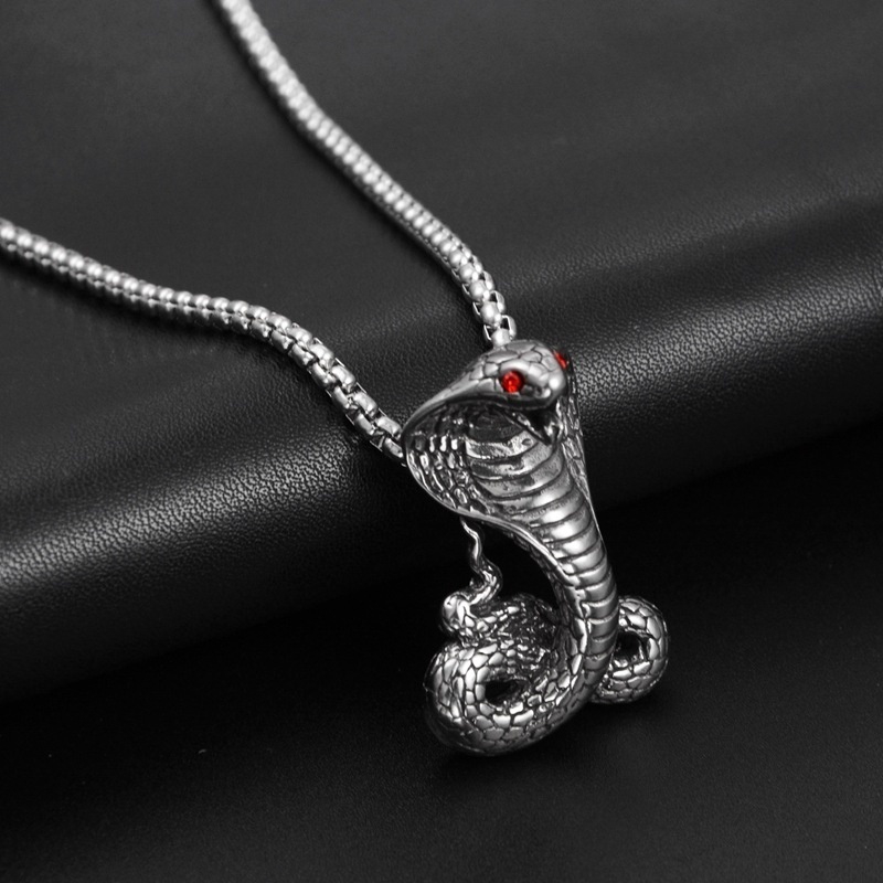 New men's fashion Cobra Pendant Necklace punk jewelry