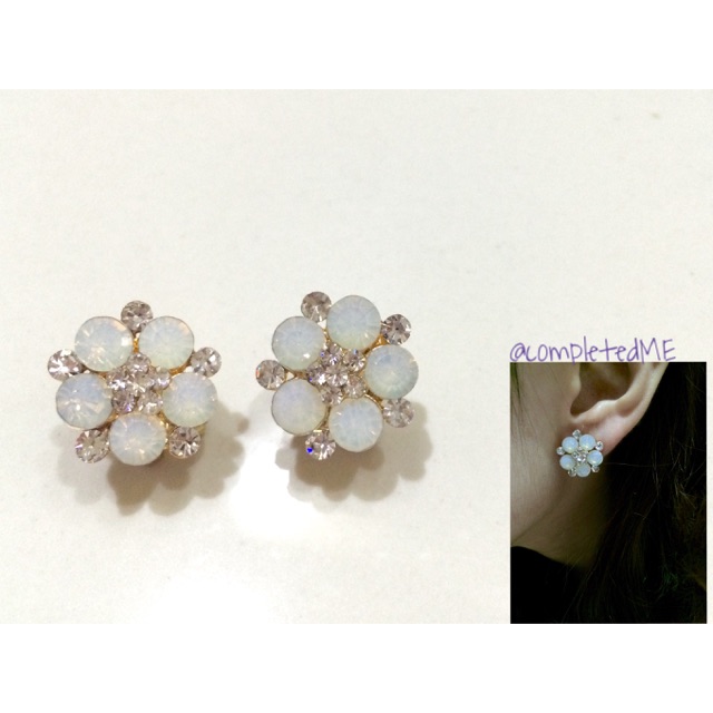 Anting swarovski
