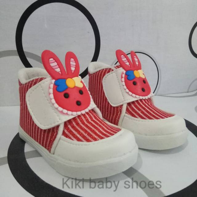 Sepatu Boot Anak Perempuan