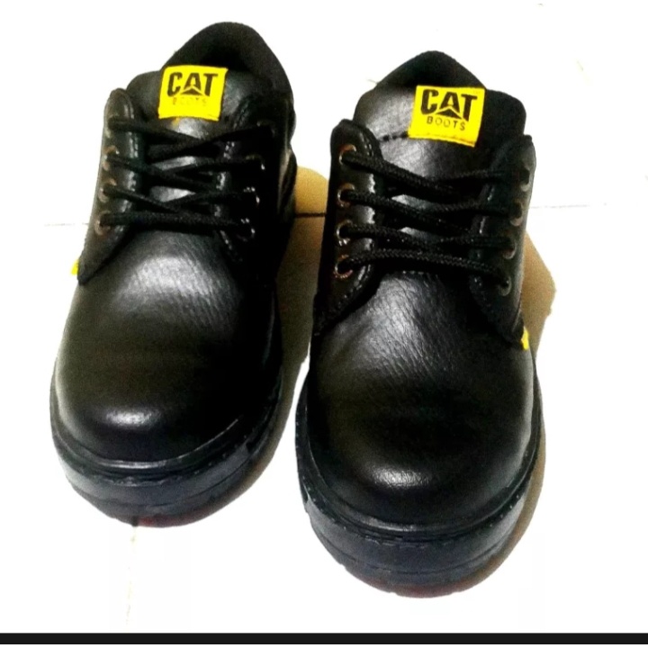 sepatu safety cocok untuk kerja dan berga ya