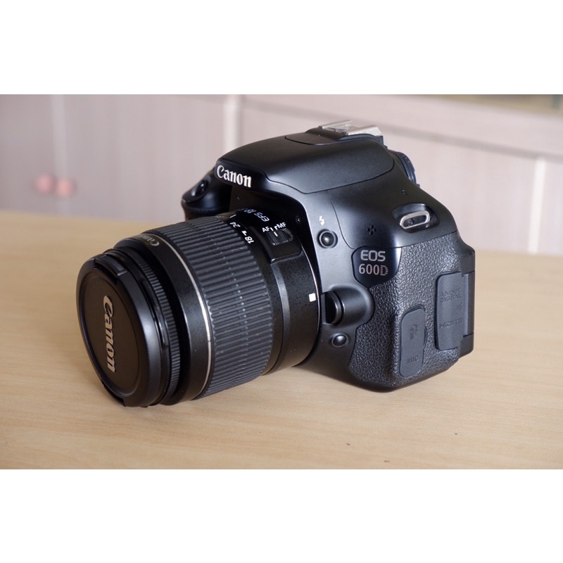 Kamera Canon eos 600D Layar flip - Canon 600D lensa 18-55mm - Kamera Canon 600D - CANON 600D paling best seller