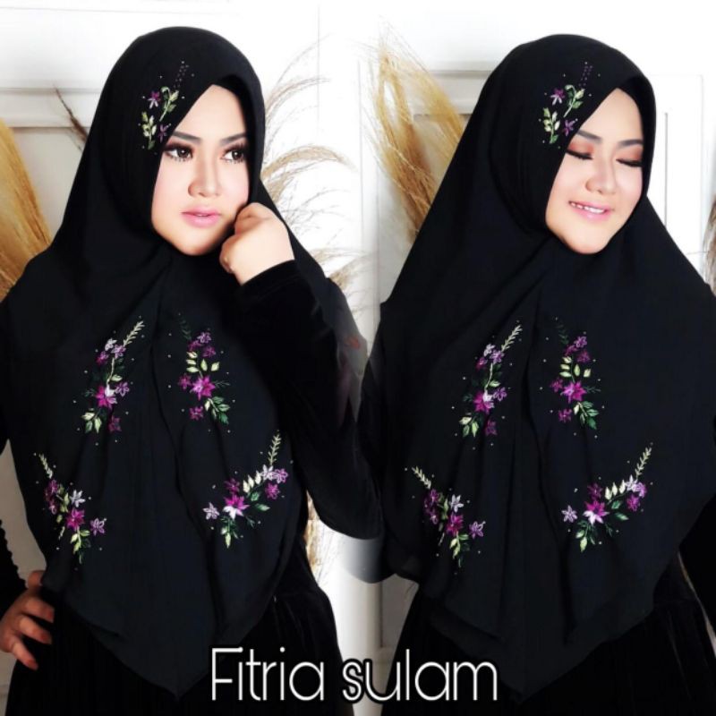 FITRIA SULAM BY DESVIKA