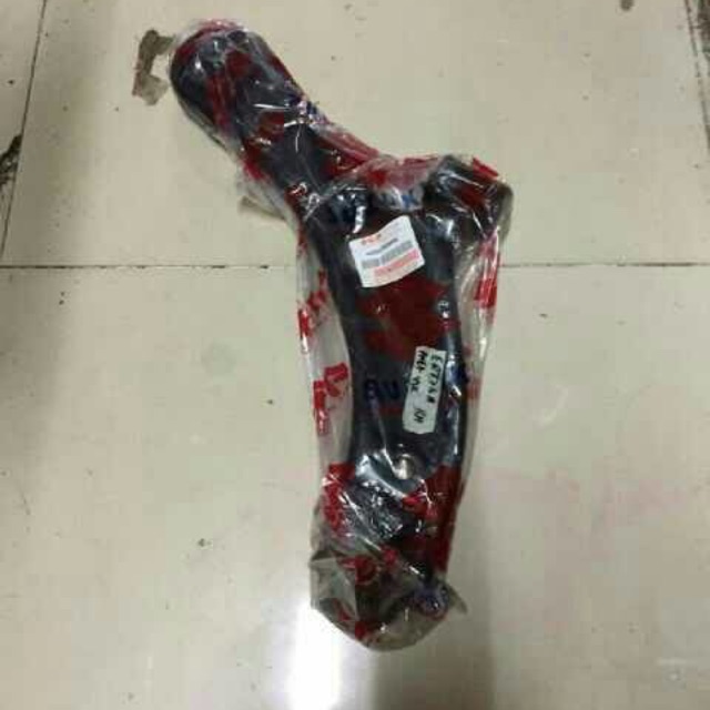 Lower arm ertiga kanan