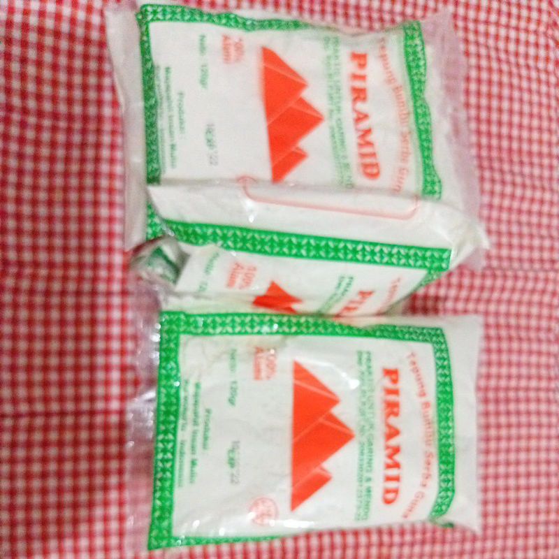 

tepung mendoan piramid 1 pak isi 10