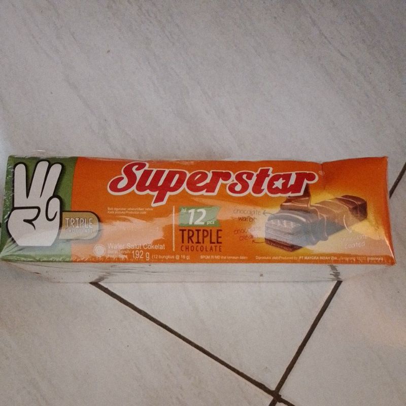 

Superstar wafer coklat