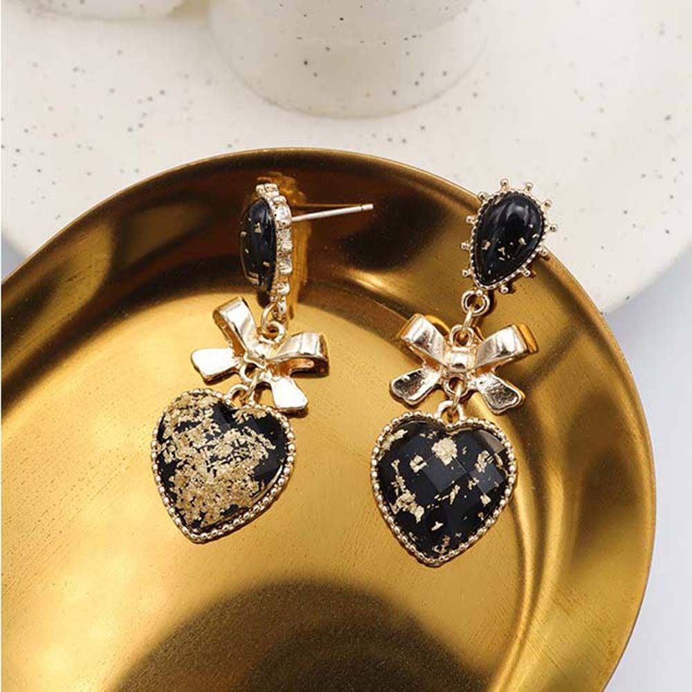 Anting Stud Bentuk Hati Bahan Resin Logam Warna-Warni Gaya Korea Klasik Untuk Wanita