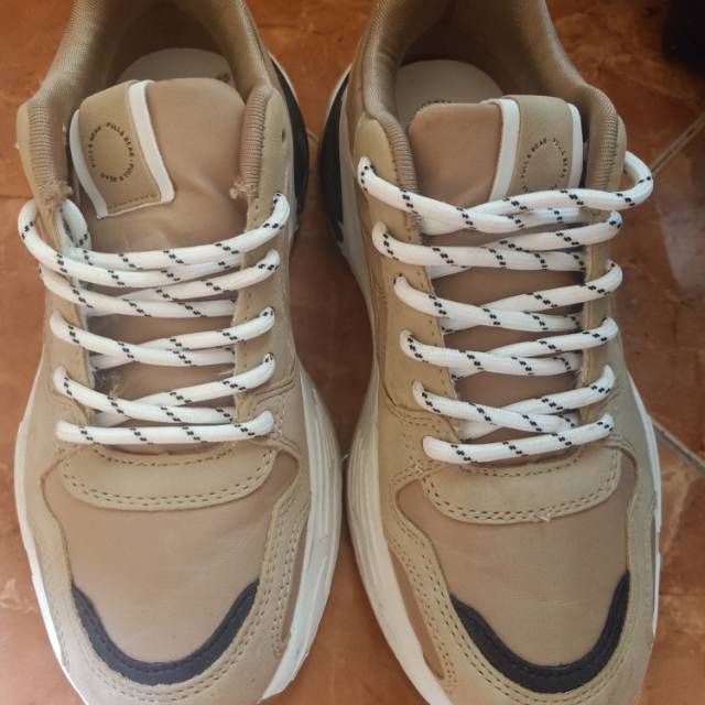 Sepatu pull n bear