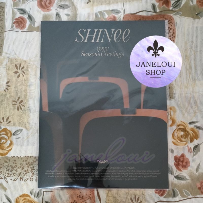 ❌SOLD❌ Sharing SHINEE MINHO SG 2022 - Mini Brochure Season's Greetings / 8th album Hard digipack pho