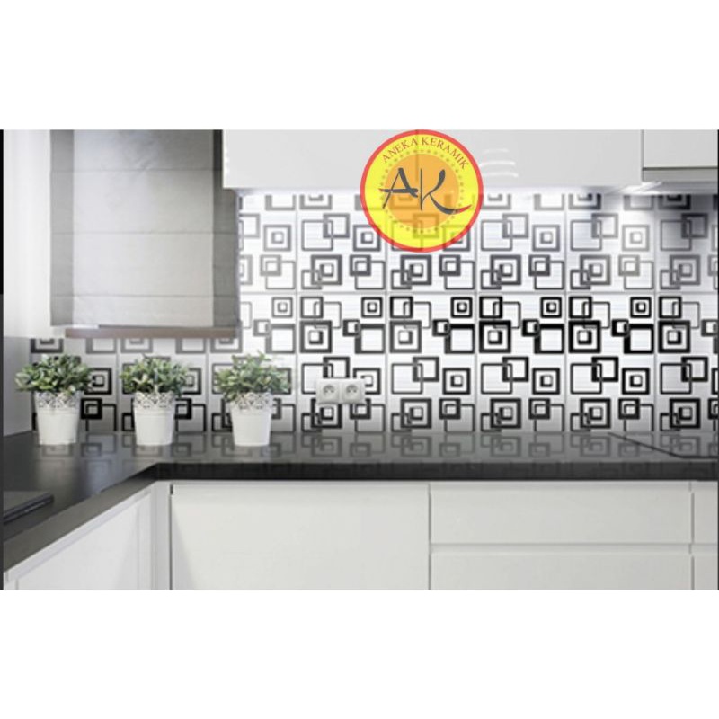 Keramik Dinding Glossy Kilap Motif Pola Kotak-Kotak 25x40 Fontana Black