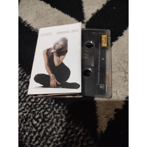 kaset pita jennifer lopez / rebirth