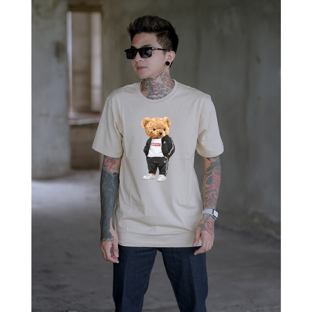 BRIGO Kaos Lengan Pendek Bear Sporty II Kaos Distro BRIGO Beruang Sporty II Kaos Katun Combed M-XL ( Pria &amp; Wanita )