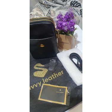 PL Savvy leather pouch bag