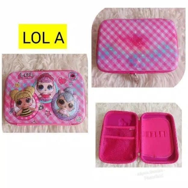 

BISA COD Kotak / Tempat Pensil Organizer Karakter Ala Smiggle - LOL SURPRISE/TEMPAT PENSIL AESTHETIC/TEMPAT PENSIL ANAK PEREMPUAN/TEMPAT PENSIL LUCU/TEMPAT PENSIL 3D/TEMPAT PENSIL TRANSPARAN/TEMPAT PENSIL LUCU/TEMPAT PENSIL KOREA/TEMPAT PENSIL KAIN/TEMPAT
