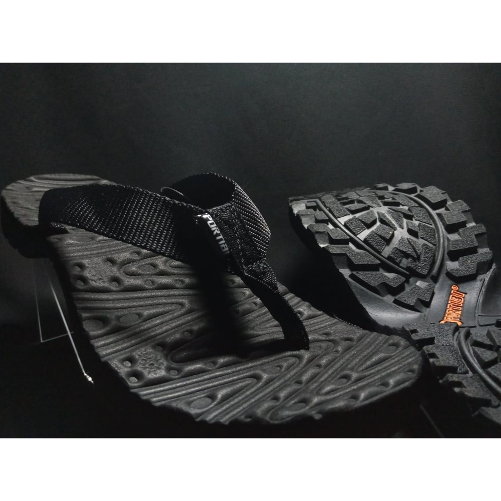 Sandal Gunung Outdoor Portibi Tracker Series