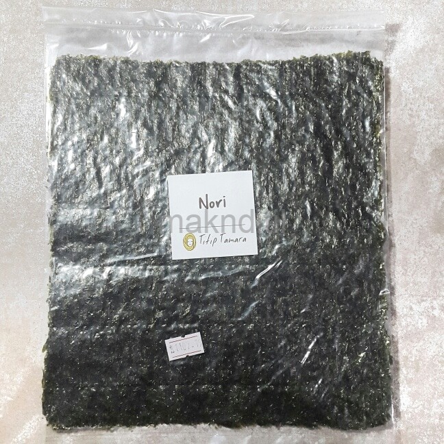 

MURAH 5 lembar NORI SUSHI HALAL / nori manjun / rumput laut HALAL MUI