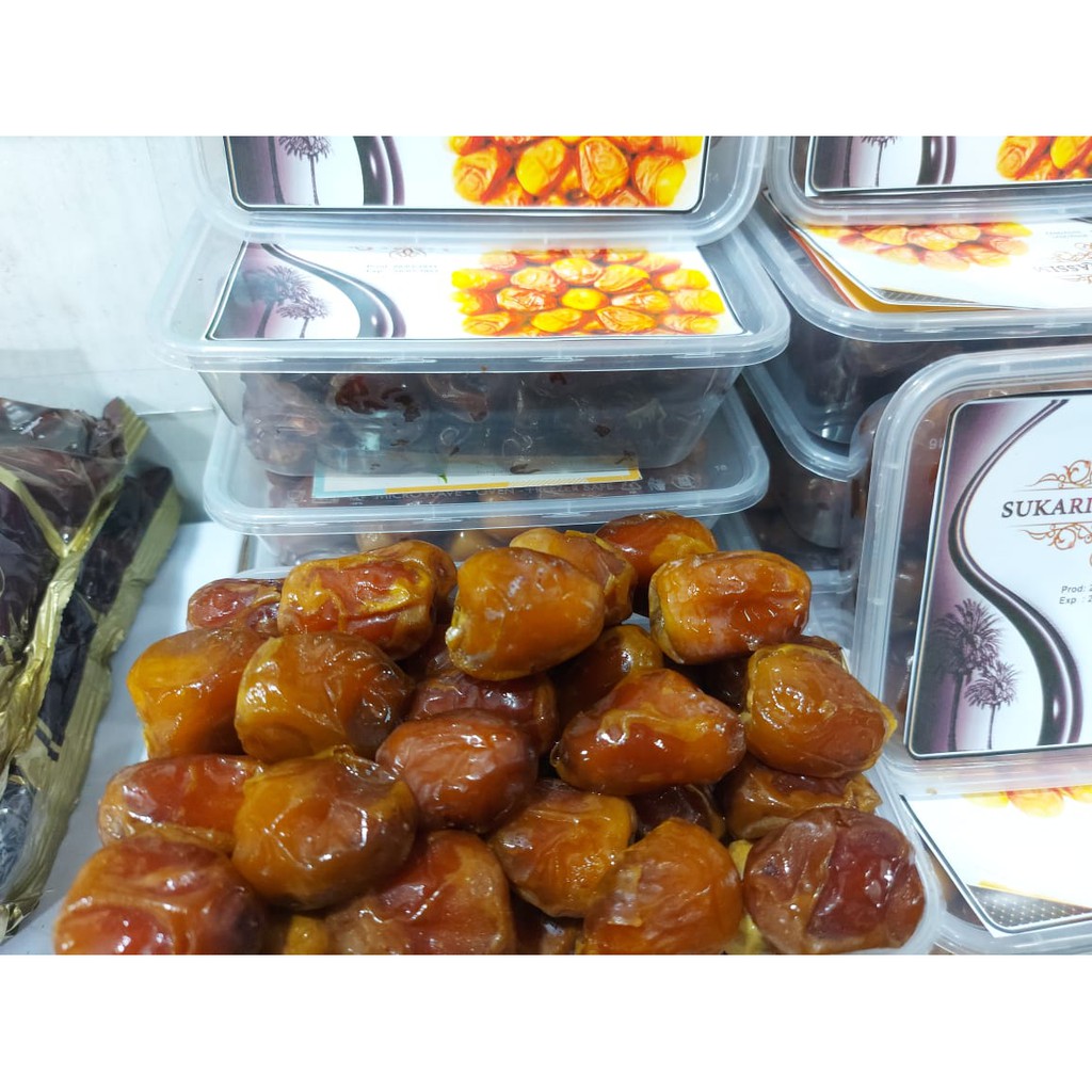 Kurma sukar/kurma raja original madinah  500gr [kemasan box mika]