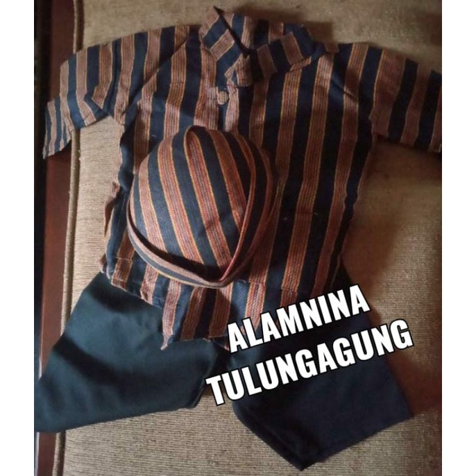 setelan Surjan sorjan lurik baju adat Jawa tengah