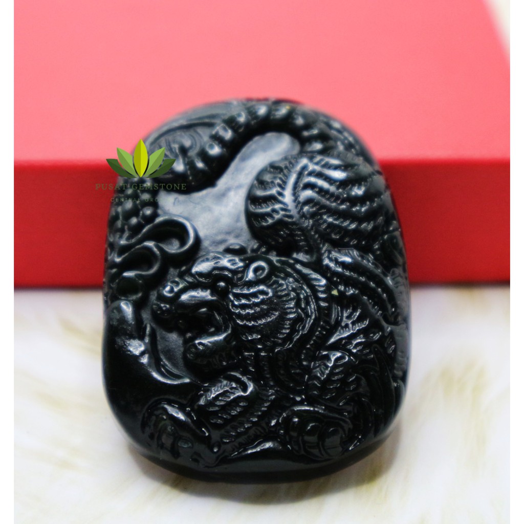 Liontin Black Jade Motif Ikan Koin kesehatan