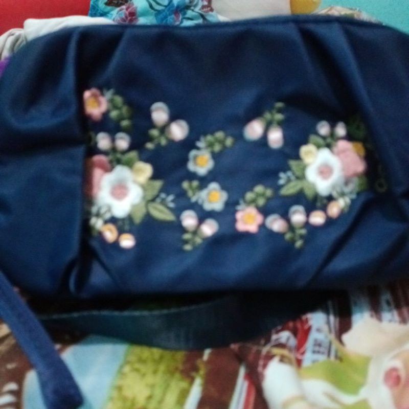 tas  selempang wanita merek bobo