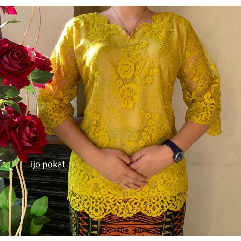 Blus Brokat tile semi perancis