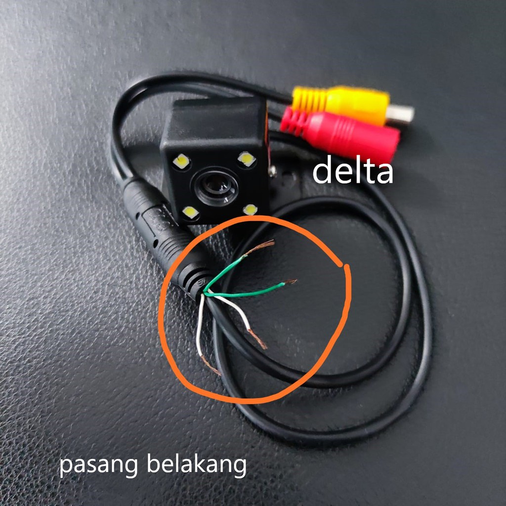 Kamera/Camera Depan / Belakang HD CCD PArkir mobil (Dual Fitting)