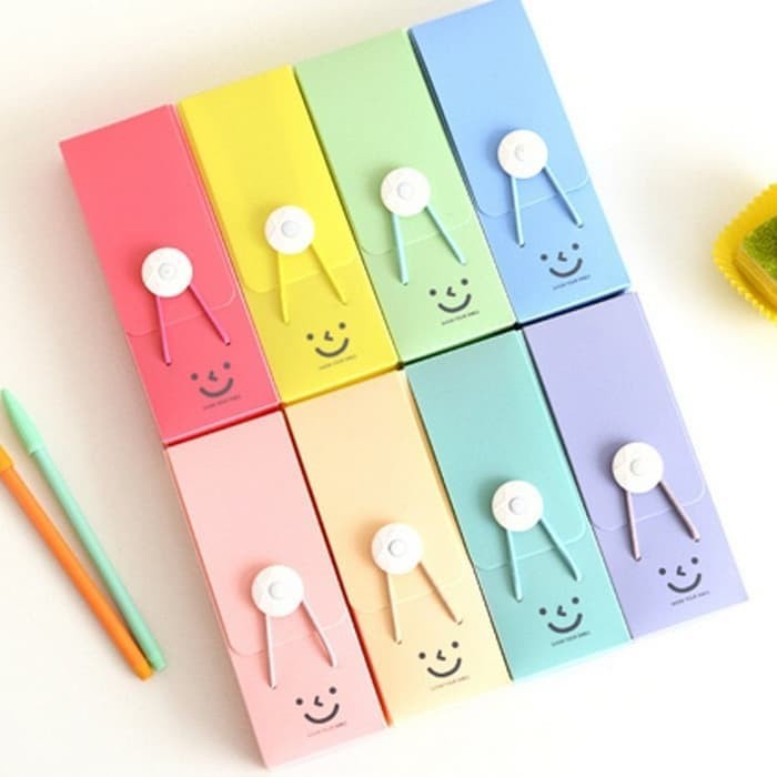 

Tempat Pensil / Pencil Box Smile kado anak