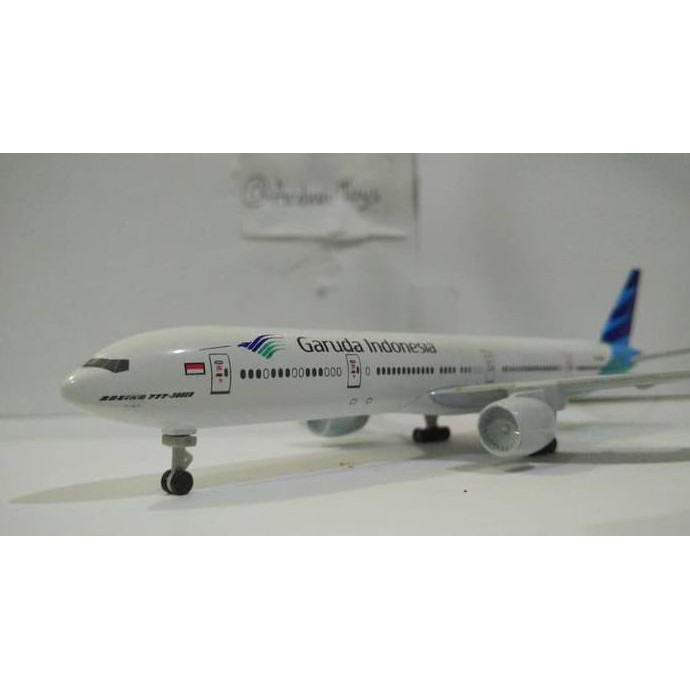 Diecast Miniatur Pesawat Garuda Indonesia Boeing 777-300Er - Termurah 