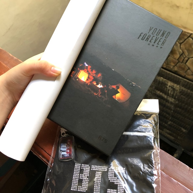 Official Album BTS Young Forever night version GRATIS TAS SELEMPANG BTS + OFFICIAL POSTER