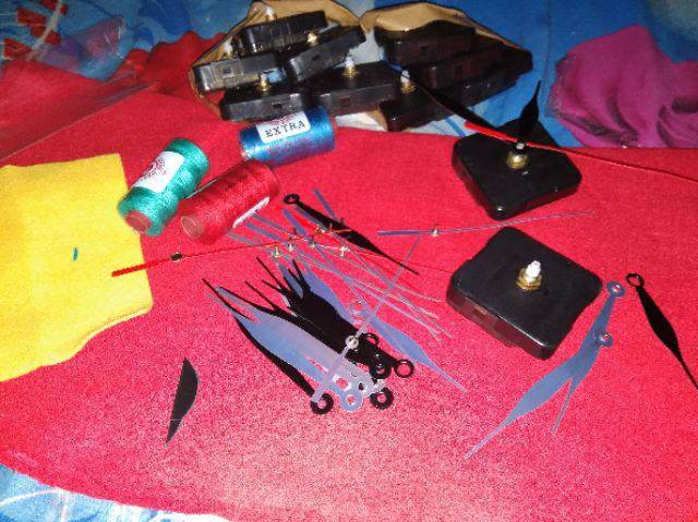 Mesin  Jam Dinding Per Lusin