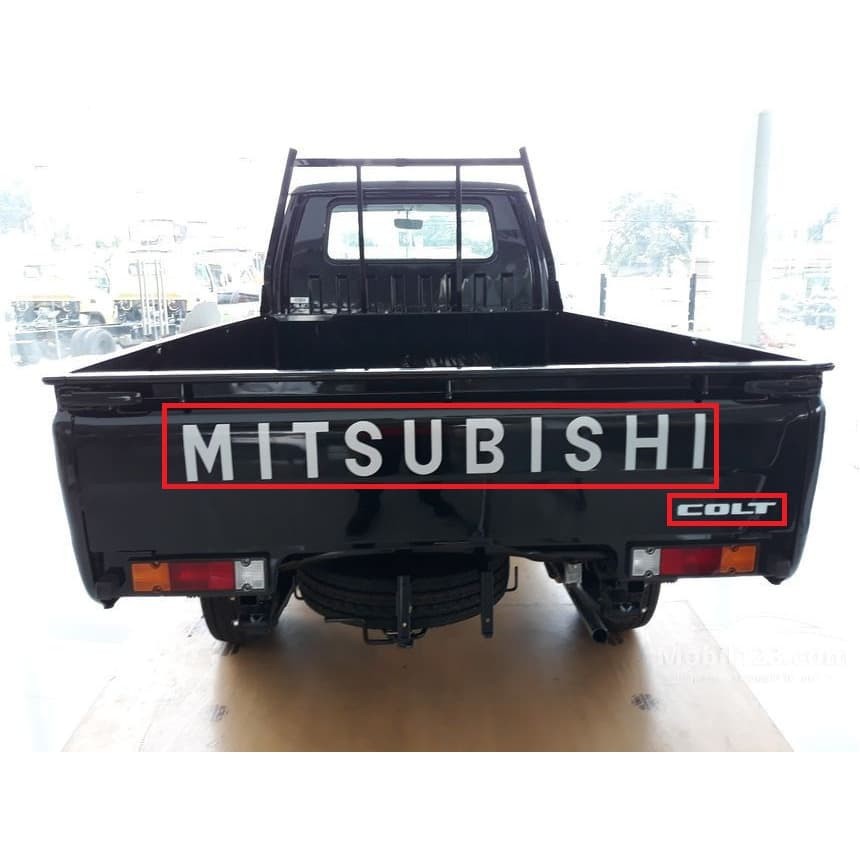 Stiker Tutup Bak Mitsubishi L300 ( Silver ) Original