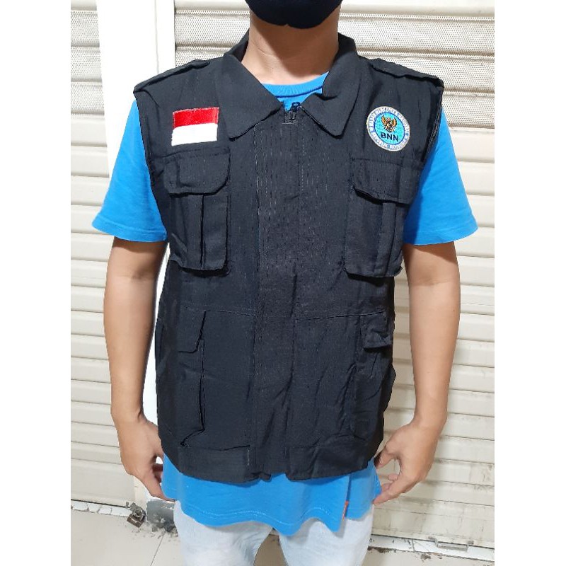 Rompi BNN pakai bordir belakang